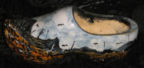 Klompen im Stil Abamin Aworon - One Love - auf - Array - Klompen im Stil Abamin Aworon - One Love - auf - Array -