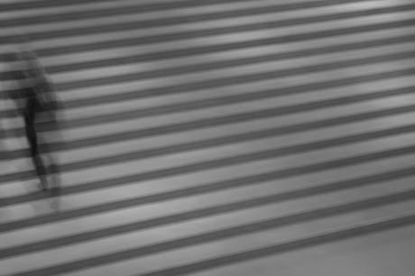 Verzerrt nach oben - Peter Görgner - auf - Array - Verzerrt nach oben - Peter Görgner - auf - Array -