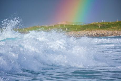 Welle mit Regenbogen - Farbschatten Fotografie - auf - Array - Welle mit Regenbogen - Farbschatten Fotografie - auf - Array -