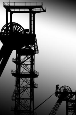 Es regnet Kohle - Bastian Kienitz - Array auf - Array - Es regnet Kohle - Bastian Kienitz - Array auf - Array -